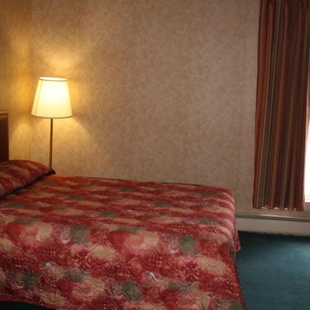 Haven Inn Saint Anthony Экстерьер фото
